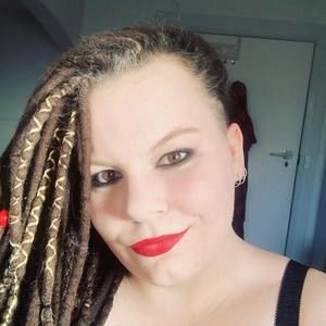 Meet your Posher, Bethany